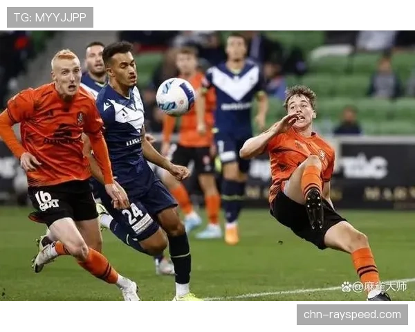 民间赛事:欧洲街头足球锦标赛,小场地比赛更强调狭小空间内的渗透能力 民间赛事:欧洲街头足球锦标赛,小场地比赛更强调狭小空间内的渗透能力